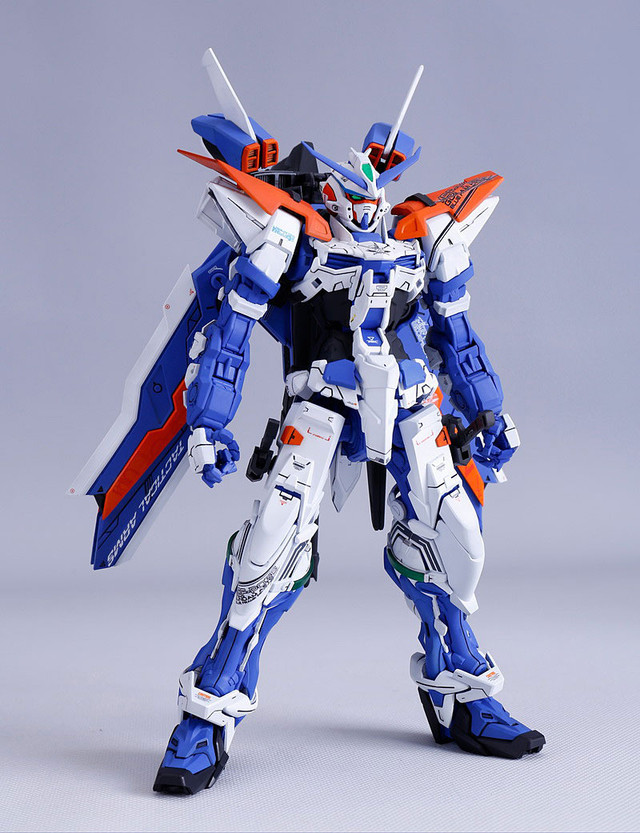 超激レア 限定1個お取り寄せ可能 廃盤 Doragon Momoco Mg 1 100 Mbf P03 Third ガンダムアストレイ ブルーフレームサード Mbf P03r ブルーフレーム セカンドリバイ ガンプライク