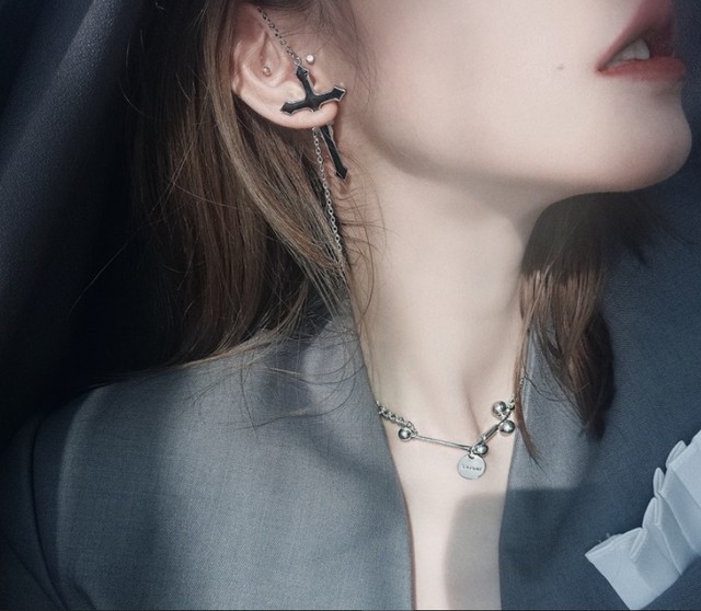 十字架 クロスチェーン ピアス アクセサリー パンク ゴシック ワンピース コスプレ ケイズ ゴシックワールド ケイズ Gothic World K S