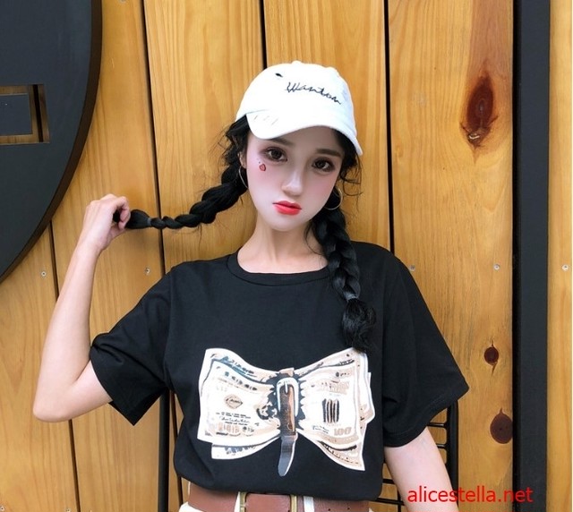 女性 Tシャツ ヴィンテージ ルース かわいい マネープリント 夏 O ネック グラフィック Tシャツ 韓国 韓国ファッション Ul Alicestella