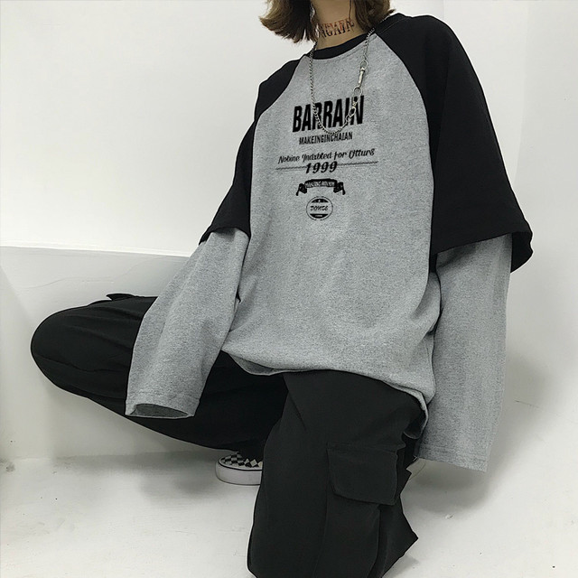 大きいサイズ レディース トップス 春秋 ｔシャツ 長袖 ラウンドネック 重ね着風 プルオーバー ロンｔ オーバーサイズ ロゴ プリント シンプル カジュアル おしゃれ メンズライク スポーティー お出かけ デート 通学 キャンパス スポーツ アウトドア 普段着 ホワイト