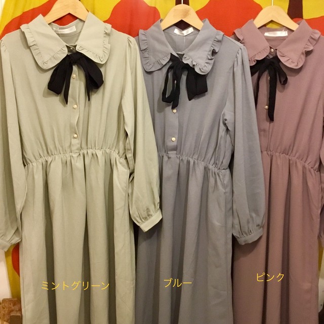 襟フリル ボウタイ付きワンピース Freegia