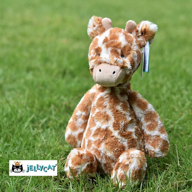 バシュフル アニマル ジラーフ 縫いぐるみ きりんさん Jellycat Bashful Giraffe Medium ジェリーキャット 日本 バシュフル ジラーフ キリン ふわふわ ぬいぐるみ ギフト きりん 癒し プレゼント お祝い 出産祝い 誕生日 最高級 縫いぐるみ 正規代理店 輸入品 Etoffe