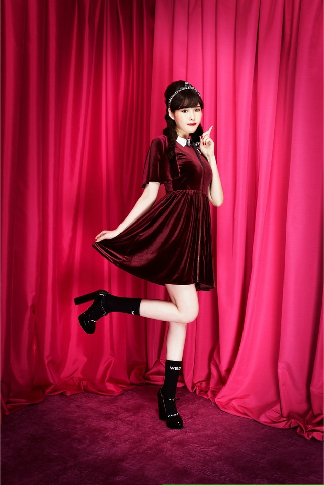 ベロアワンピース ボルドー Lola Wed