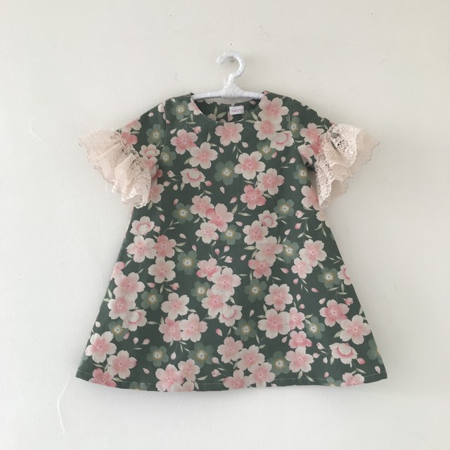 子供服 Size90 女の子ワンピース 桜柄 Lucy Mama Baby Dress Shop 子供服 Size90 女の子ワンピース 桜柄 Lucy Mama Baby Dress Shop