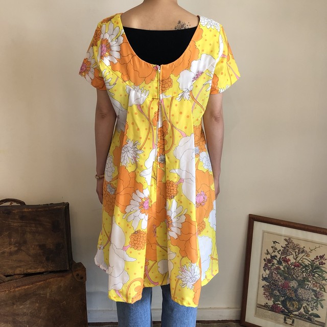 ヴィンテージワンピース 花柄 イエロー レトロ 70 S Monique Vintagestore 古着の通販サイト