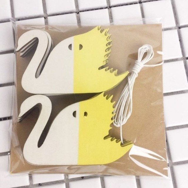 Zk ガーランド キッズ 子ども部屋 インテリア 壁飾り 木製 北欧 白鳥 スワン ギフト Coloring Life