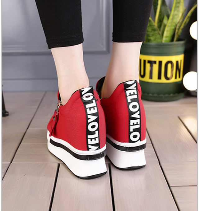 厚底 シューズ スニーカー 上げ底 インソール インヒール 黒 ブラック レッド ファスナー ジッパー ロゴ おしゃれ かわいい カジュアル 無地 韓国 韓国ファッション オルチャン オルチャンファッション 靴 K441 Korean Select 韓国ファッション オルチャンファッション