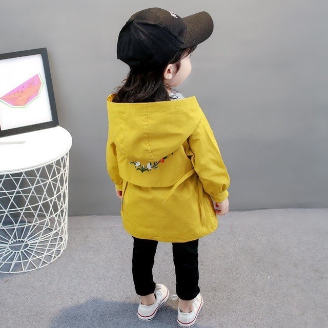 女の子 アウター キッズトレンチコート 長袖 ジャンパー 黄色 刺繍 Maruちゃん