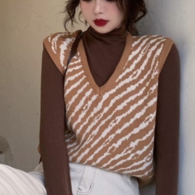 ニットベスト レディース ニット レディース 冬 ベスト レディース ニット ゼブラ柄 Vネック 重ね着 カジュアル こなれ感 ノースリーブ 秋 冬 Evergreen