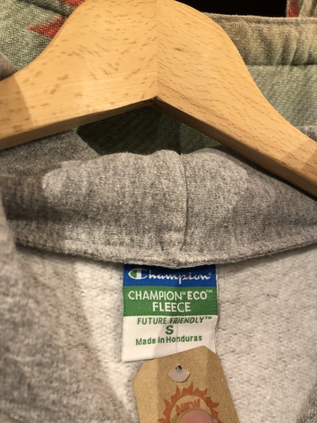 Champion チャンピオン スウェットパーカー Sizeメンズs グレー Usa古着 レディース メンズ 陽気な古着屋frank