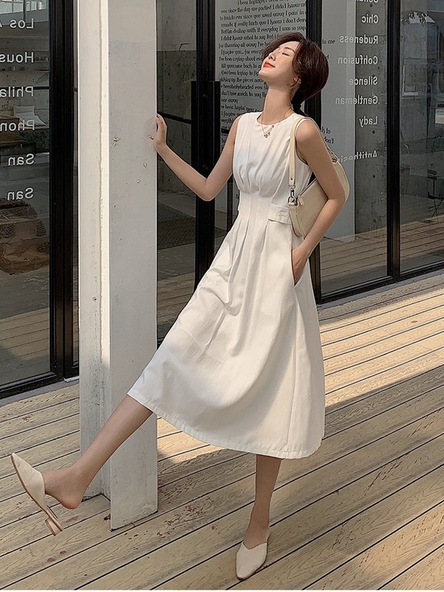 Aライン 着痩せワンピース 韓国ファッション オルチャンファッション モノトーンコーデ ワンピース ワンピースコーデ Salan Slow