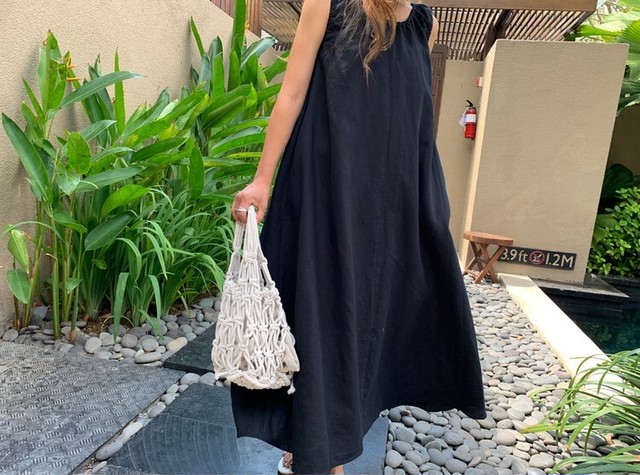 ロングワンピース ノースリーブ ラウンドネック リネンブレンド Aライン ギャザー 透け感 ゆったり リラックス 体型カバー かわいい きれいめ カジュアル 大人 おでかけ デート リゾート バカンス Crystalhk