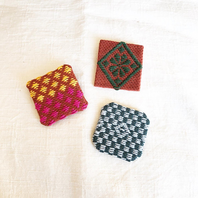 ブローチ こぎん刺しキット こぎん刺し 図案とkogin 紅松こぎん