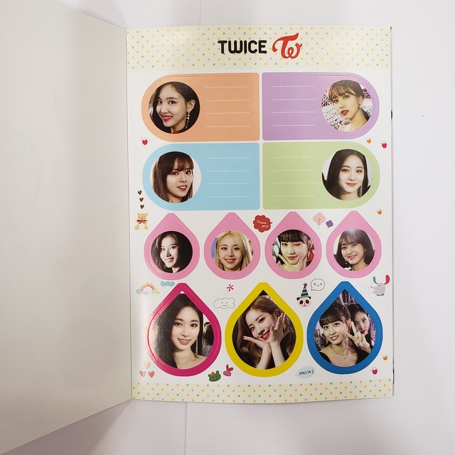 Twice ステッカーブック キラキラ韓流商店 旭川店