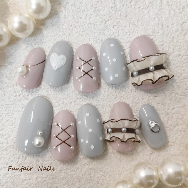 ノスタルジックフリル ネイルチップ フリル ドットネイル ハート Funfair Nails