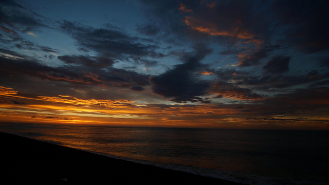 動画素材 海に沈む夕日のタイムラプス動画 19秒間 Travel Life Photo