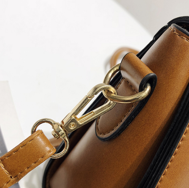 ブラック ヴィンテージ風ショルダーバッグ ハンドバッグ 肩掛けバッグ 斜めがけバッグ バッグ レトロ おしゃれ カジュアル レディース クラシカル 合皮 Beybery