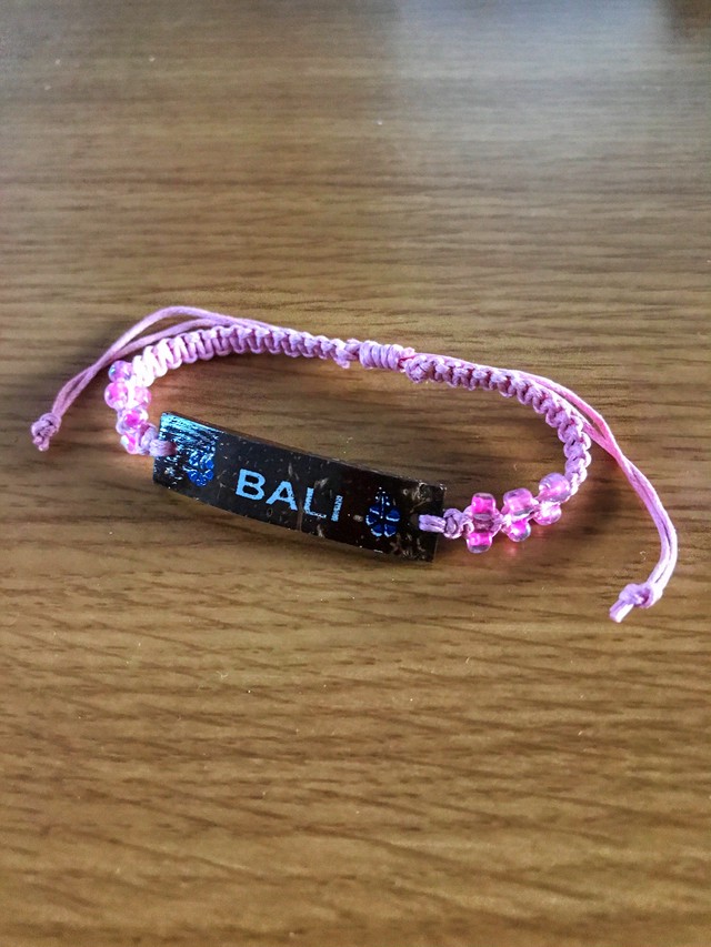 バリ ミサンガ ピンク Mondo Forsa