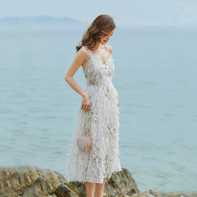 ふわふわ ノースリーブ ストラピーバック Vネック ロングワンピース 大きいサイズ 春新作 春物 春服 夏新作 夏服 ロングワンピース ゆったり バックコンシャス デザイン レディース シンプル 可愛い おでかけ デート 女子会 ウッディーベース1号店