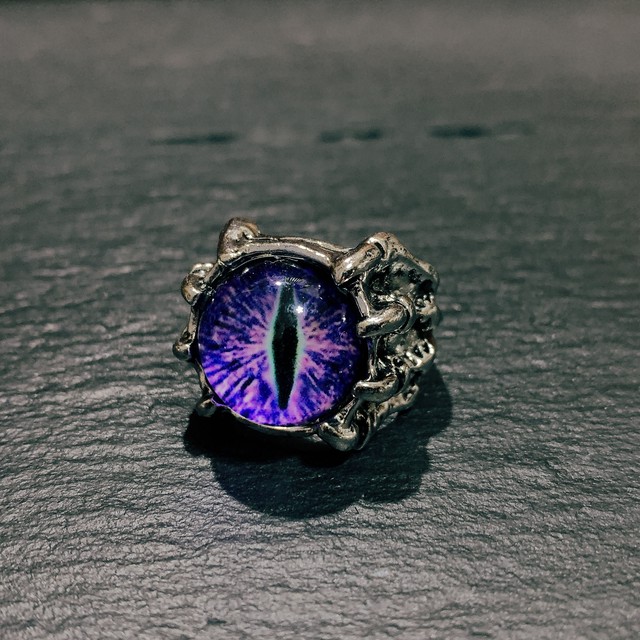 邪眼の指輪 イビルアイ 異世界雑貨屋