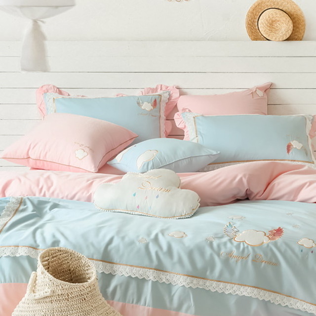 Sd D Q Angel Dream 可愛いくもモチーフ パステルカラー パンチングレース ベッドカバー4点セット Roomfort