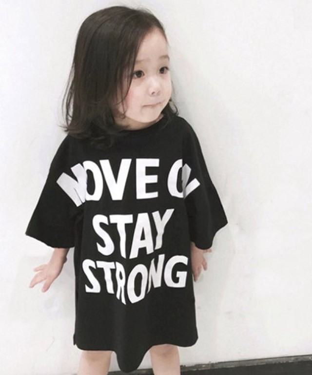 セール中 ムーヴtシャツ 黒 女の子 オシャレ 英字ロゴ こども服通販 韓国子供服gameness