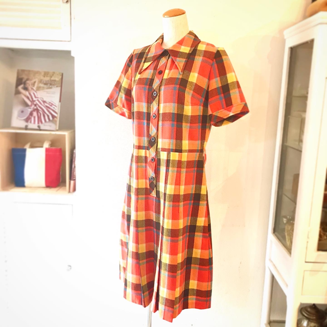 Vintage ウールオレンジチェック シャツワンピースドレス 50s Uk Sympathique サンパティーク Vintage Fripes Vintage ウールオレンジチェック シャツワンピースドレス 50s Uk Sympathique サンパティーク Vintage Fripes