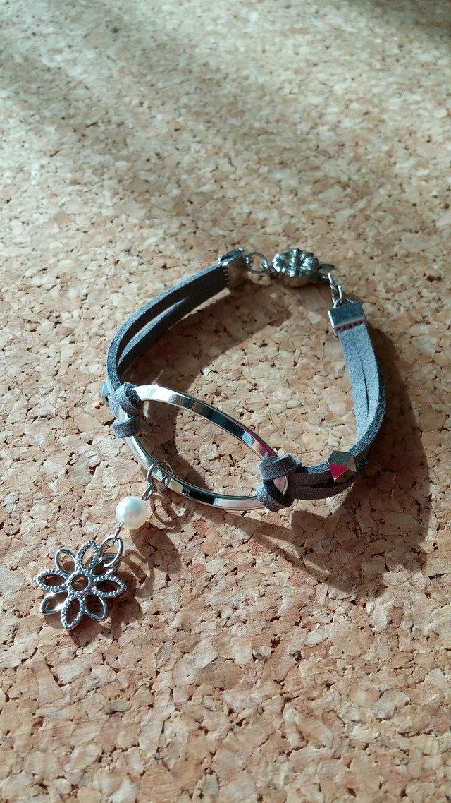 普段使いに 秋いろブレスレット 花と真珠 白槿堂