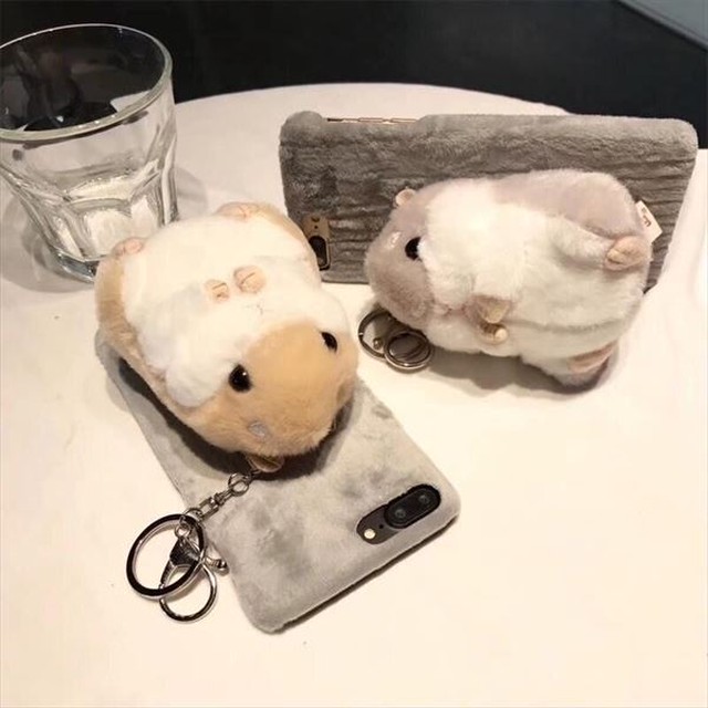 Iphoneケース ハムスター もこもこ ボア ぬいぐるみ 個性的 おもしろい かわいい カバー スマホケース ピンク グレー イエロー 6 6s 6plus 7 8 7plus 8plus X Xs Xsmax Xr 11 11pro 11promax レディース プレゼント インスタ映え 大人可愛い Laff Store ラフストア