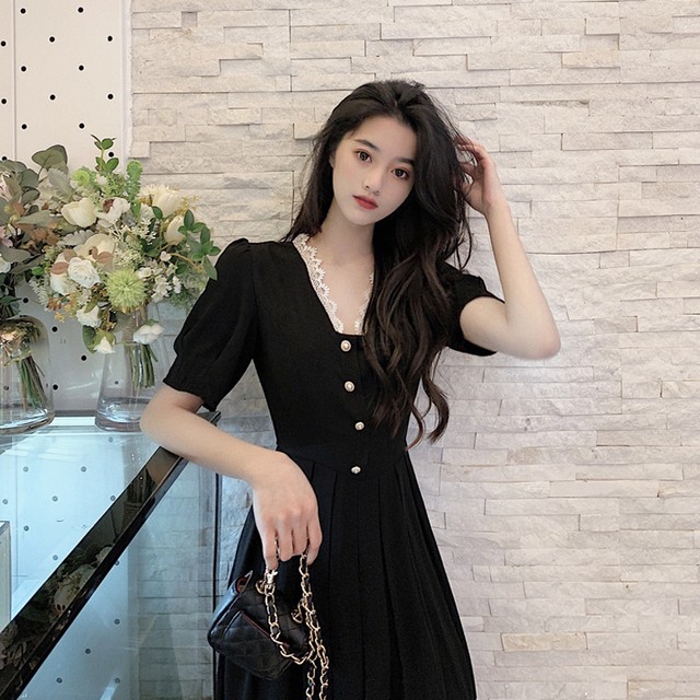 ワンピース ミモレ丈 半袖 ブラック 細身 レース 上品 Vネック 大人 デート お出かけ 夏 Quadrifolie クローバー