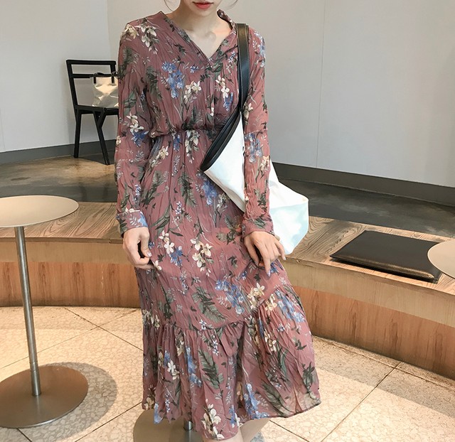 フェミニンなボタニカルフラワーワンピース2色 ２０代 ３０代 Shop Daiv これから可愛くなるあなたのために