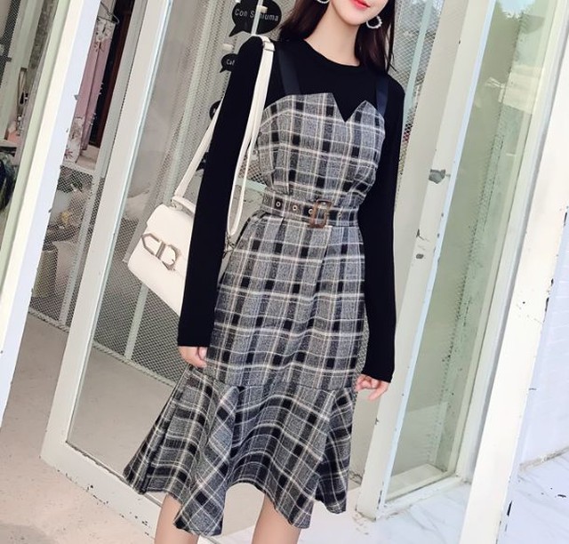 シンプルトップス サロペットスカートset 2色 クルーネック 長袖 チェック柄 ベルト フレアスカート 可愛い 女性らしい 着回し レディース セットアップ Lalas