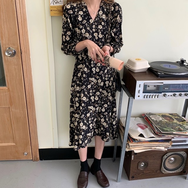 花柄のワンピース 韓国 ファッション 春夏 レディース 春物 ワンピース 春服 レディース フレア Vネック 長袖 ロングワンピース 花柄 カシュクール ワンピース かわいい レトロワンピース Vestito
