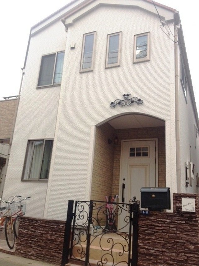 国産 ステンレス製 薔薇の妻飾り メンテナンスフリー ローズ 外壁 壁飾り 窓飾り バラ 装飾 ウォールデコ 薔薇のインテリア エクステリア専門店 プリンシアローズ