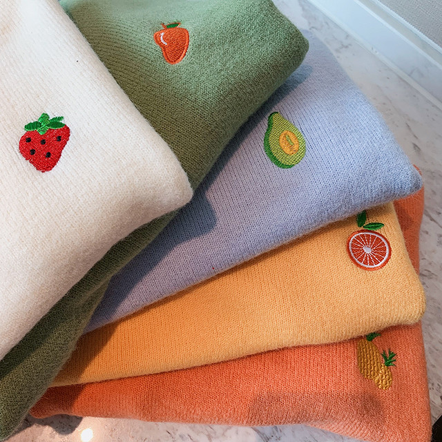 フルーツ入りのニットセーター【fruits knit sweater】