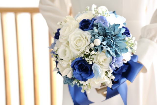 スタンド付 夏色ラウンドブーケ ブライダルフラワー専門店 限青gensei