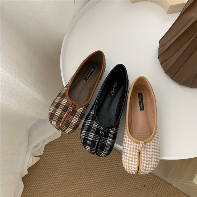 〈カフェシリーズ〉淡色女子の足袋シューズ【solid color girl tabi-shoes】