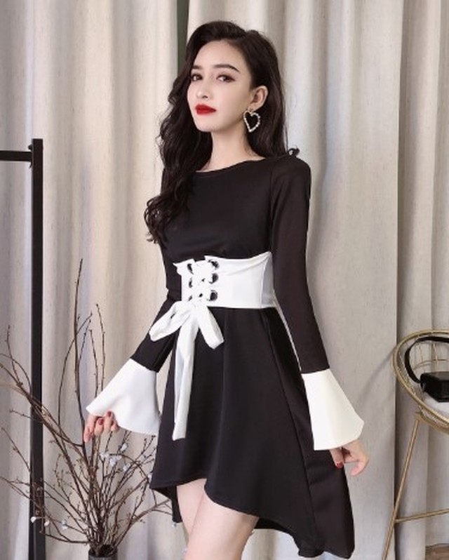 秋冬物 ワンピース Aラインワンピース レースアップワンピース ミニ丈ワンピース 長袖 配色 ハイウエスト お出掛け デート Magnifique