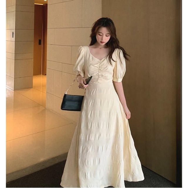 ワンピース 韓国 ファッション レディース オルチャン 半袖 Vネック ロング ミニ 背中あき パフスリーブ 春 夏 クロス せカットアウト ｘライン フレア かわいい Vestito