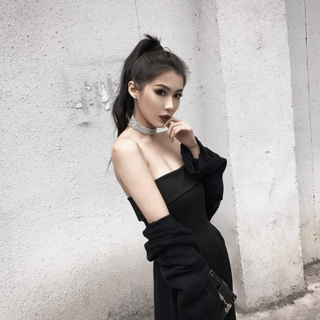 人気商品 セクシー かっこいい パンツドレス パーティ 黒 Reflet