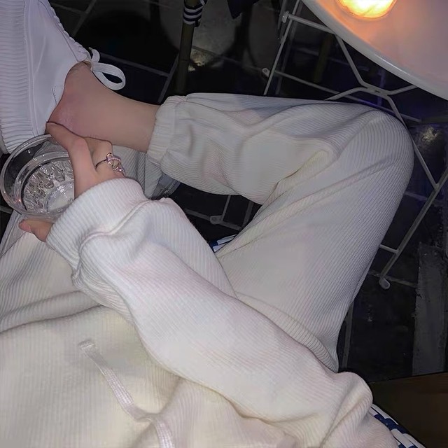 white loose set up
