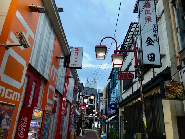 夜明けの自由が丘飲み屋街2 Daikanyama Photo Gallery