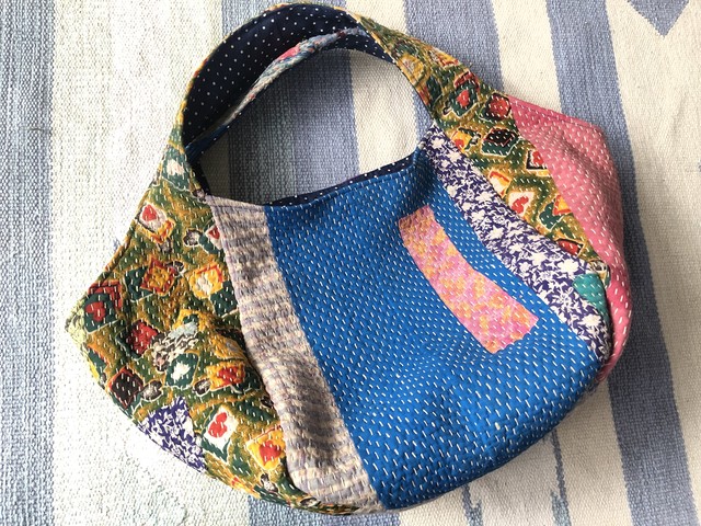 ラリーキルトのトートバッグ ハンドメイド 刺し子 エスニック カンタ刺繍 古布 リメイク Billeequilt