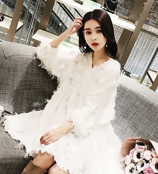 チュニックワンピ ワンピース ショート丈 Vネック タッセル 羽 ふわもこ 秋冬 チュニック 大人可愛い Ab1111 Valentina210