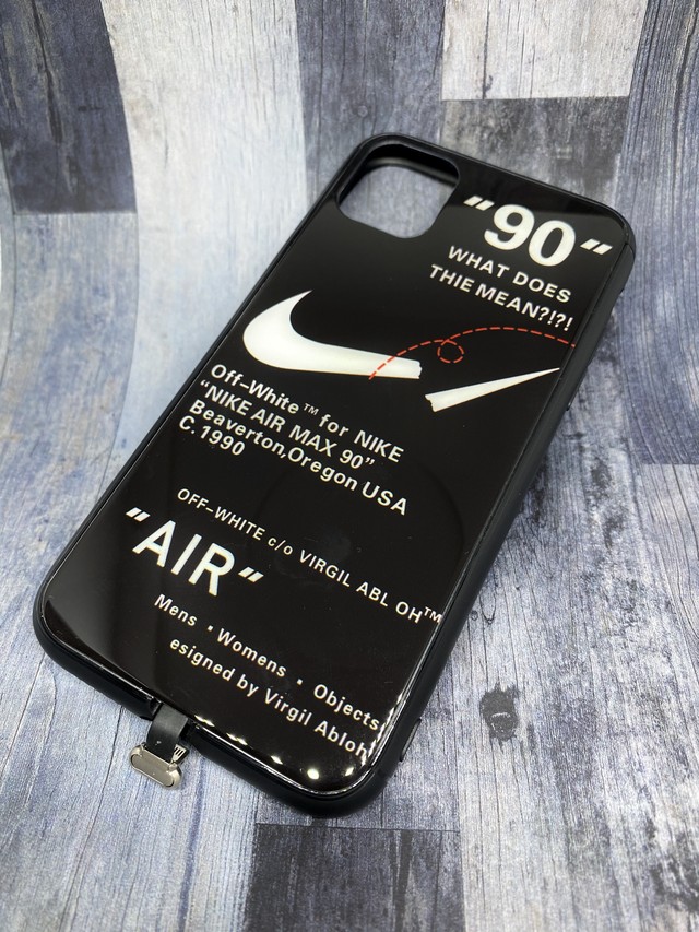 光るiphoneケース 11pro 11 ケース カバー Iphone Essential Store