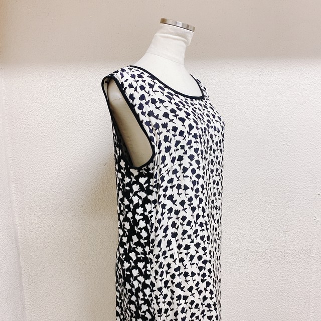 マックスマーラ ノースリーブワンピース 白黒色 花柄 Maxmara Uta