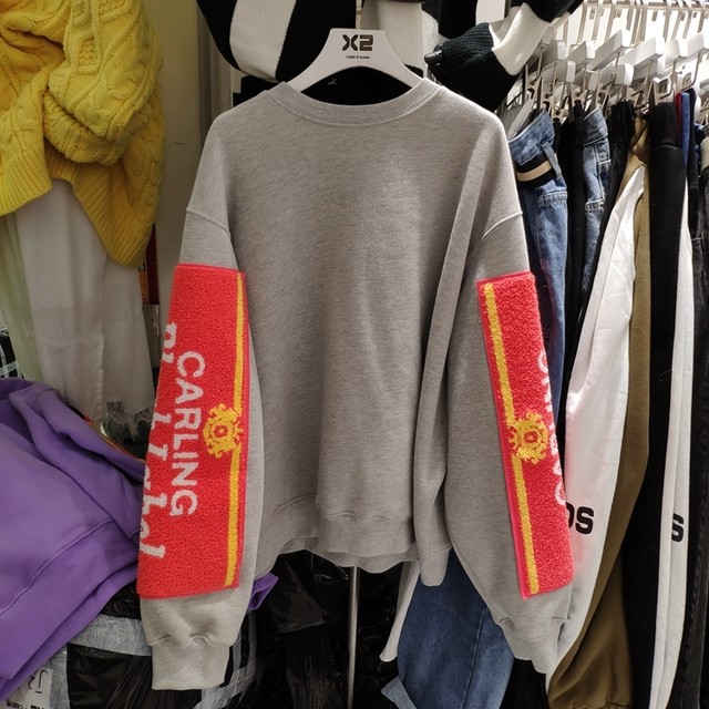 白在庫有り ユニーク 裏起毛 ビックワッペン トレーナー 韓国 かっこいい クール 長袖 体型カバー ゆったり Gratias