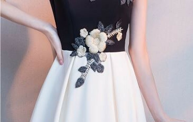 ドレス ワンピース ツートン ブラック ワインレッド ホワイト ノースリーブ 花の刺繍 バレリーナネック Ptnaa0038 Dress Suba