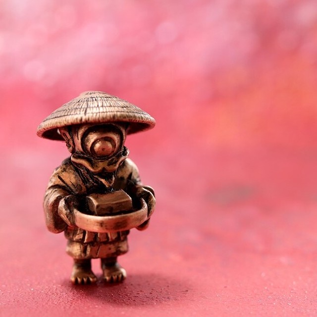 ピンクの妖怪たち 一つ目小僧 659 310 純銅製根付 ストラップ Do Goods ドゥグーズ