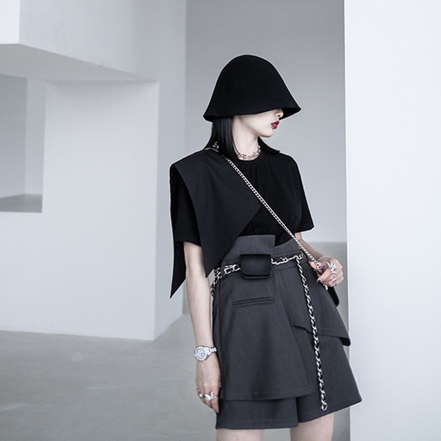 天使と悪魔 モード系 春夏服 Tシャツ スリット 異形デザイン 大人きれいめ 黒ゴス おしゃれ ストリート系 プチプラ オルチャン 10代 代 天使と悪魔 サブカル系ファッション Seasonz